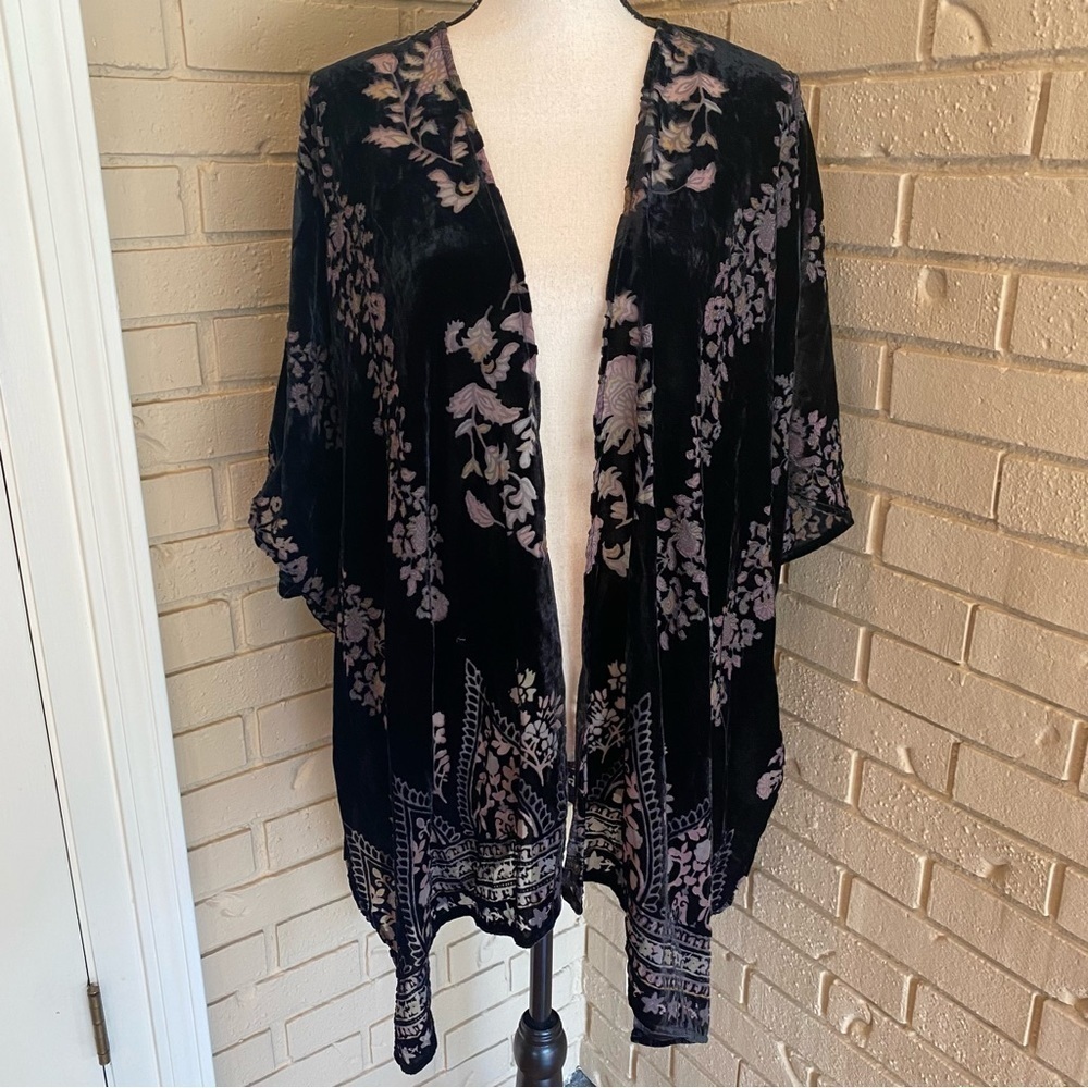 Womens Matilda Jane Good Hart GH Cheekwood Kimono size M/L